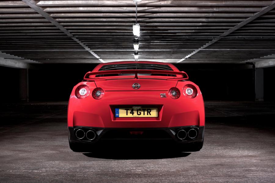  Nissan GT-R 2007 года  (фото 324 из 480)